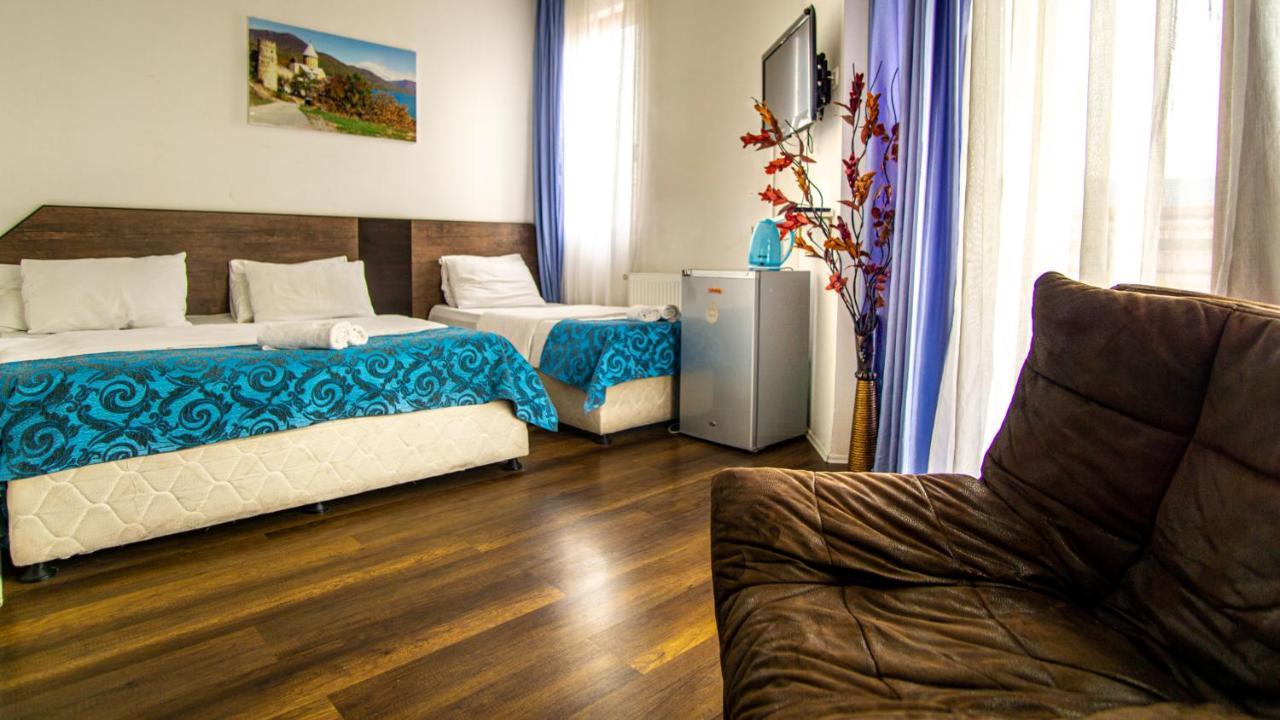 Aia Hotel Tiflis Exterior foto