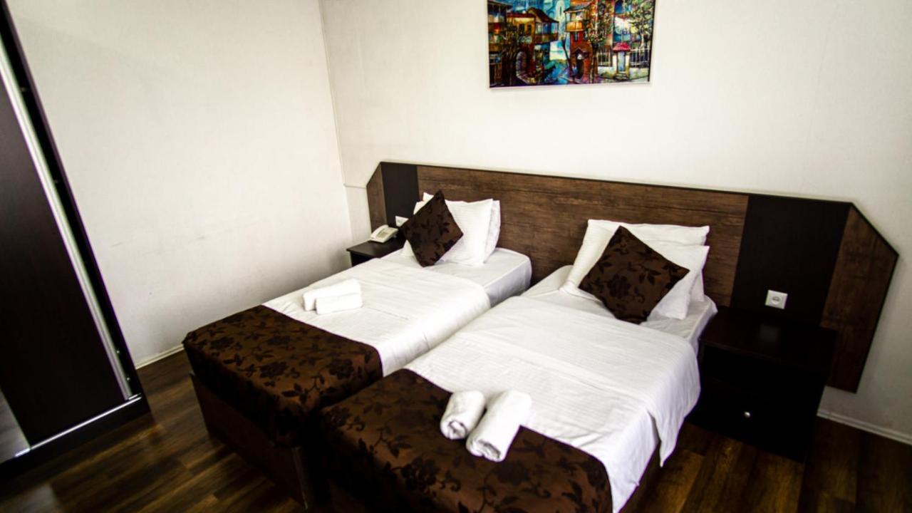Aia Hotel Tiflis Exterior foto