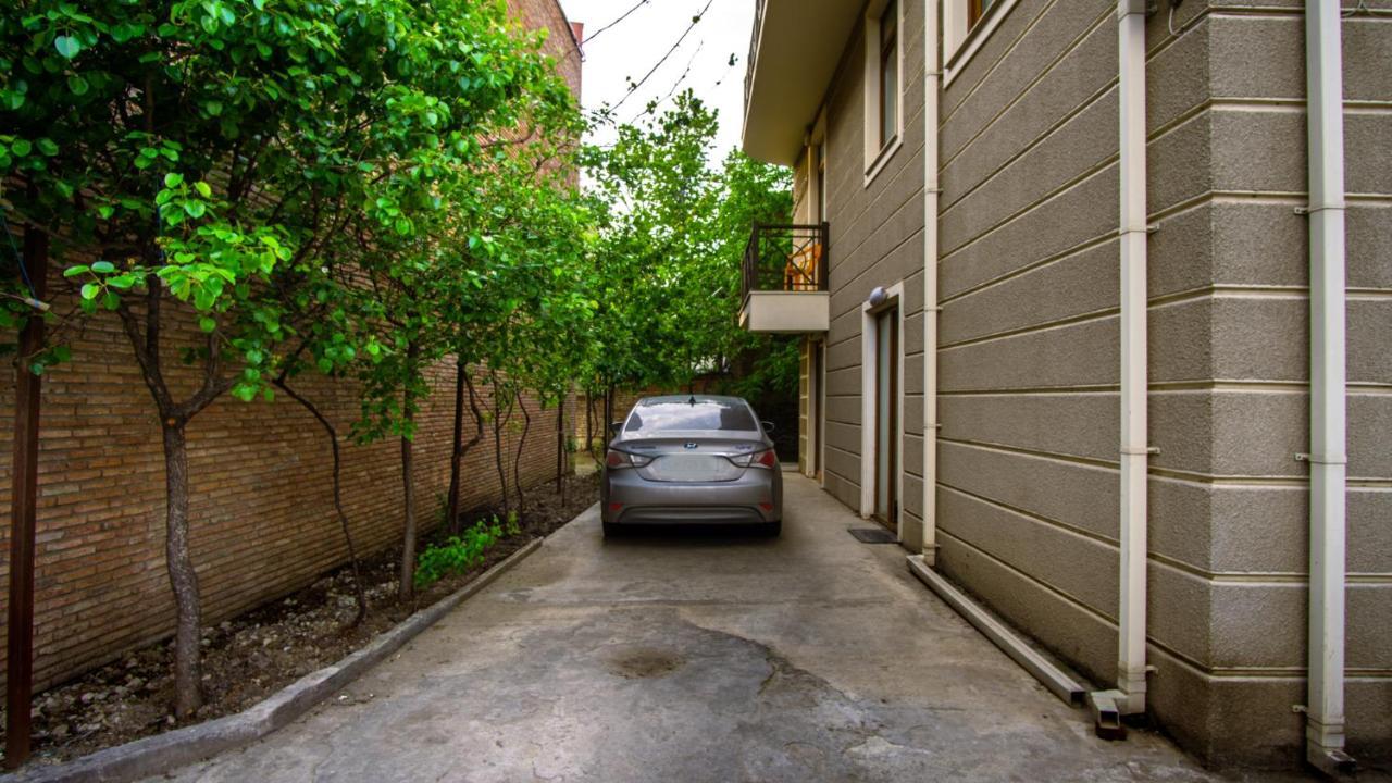 Aia Hotel Tiflis Exterior foto