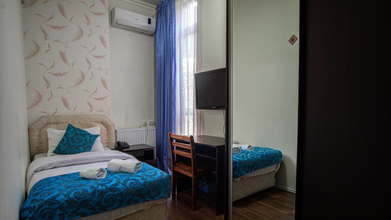 Aia Hotel Tiflis Exterior foto